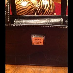 COPY - Dooney & Bourke  mini croc Leather Black